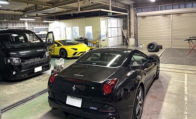 ハイエース、スーパーカーカスタム、フェラーリ、ランボルギーニ